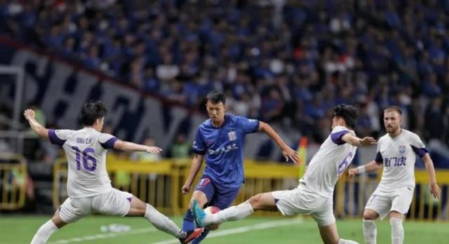 今夜西甲焦点战，上海申花再遭质疑，管理层满意，年轻球员得到机会的简单介绍-开云登陆入口