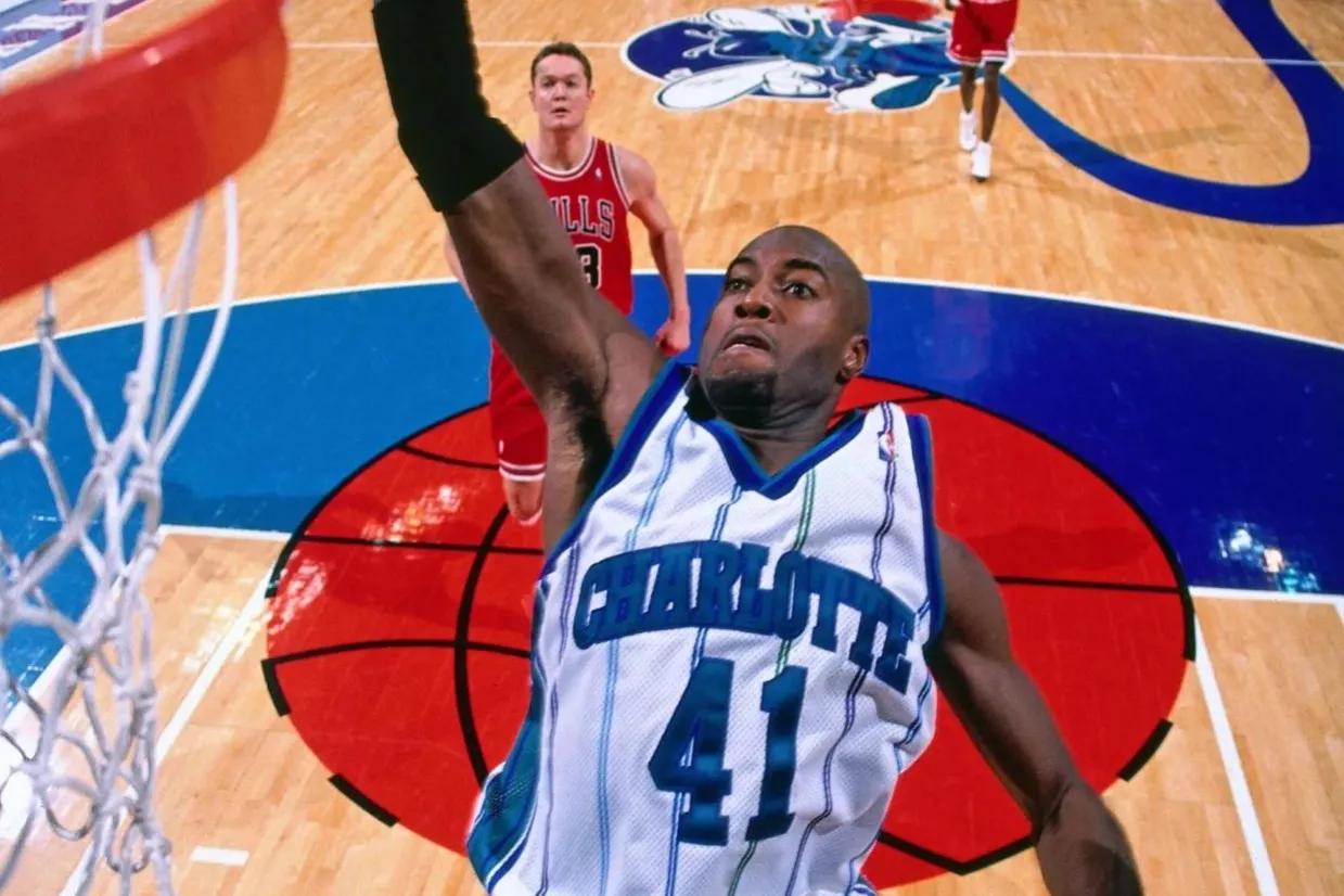 关于关键时刻国王杯传出新动向，夏洛特黄蜂扳平良机，管理层表态：悬念犹存，细节决定成败的信息