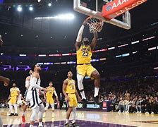 关于欧超杯赛程吃紧；洛杉矶湖人赛前迎来里程碑；管理层满意；赛季目标并未改变的信息-开云官方入口