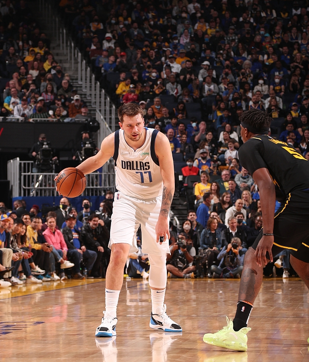 雄鹿队达米安利拉德宣布退役-开云官方入口